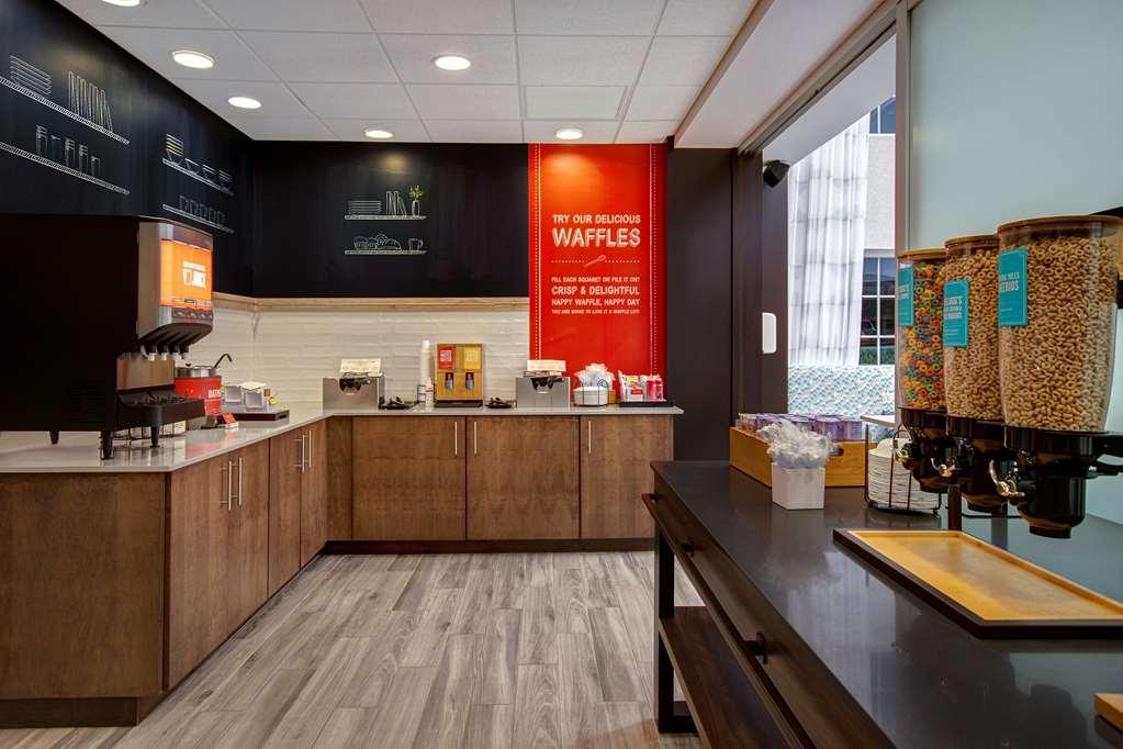 Hampton Inn & Suites Yonkers Restaurant foto